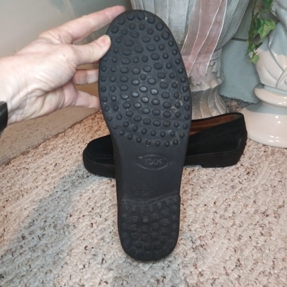 Tod's Black Suede Men's Vibram Sole Penny Loafer Style Driving Shoes - Picture 13 of 15